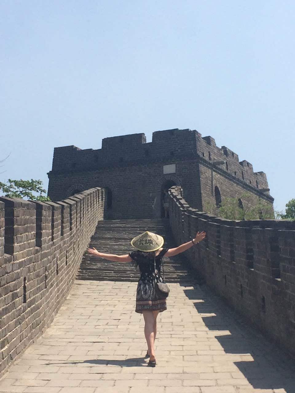 Alice auf der Chinesischen Mauer